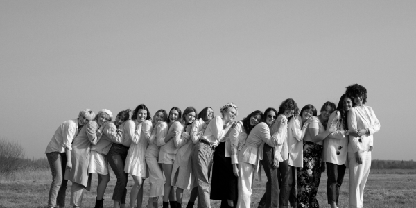 Over vrouwen, met vrouwen. Fotosessie met Oliwia Król